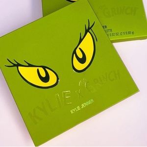 💚ISO💚 Kylie Cosmetics x The Grinch Collection